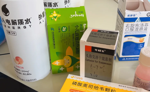 学校出现甲流病例严重不（班级有甲流孩子怎么办）