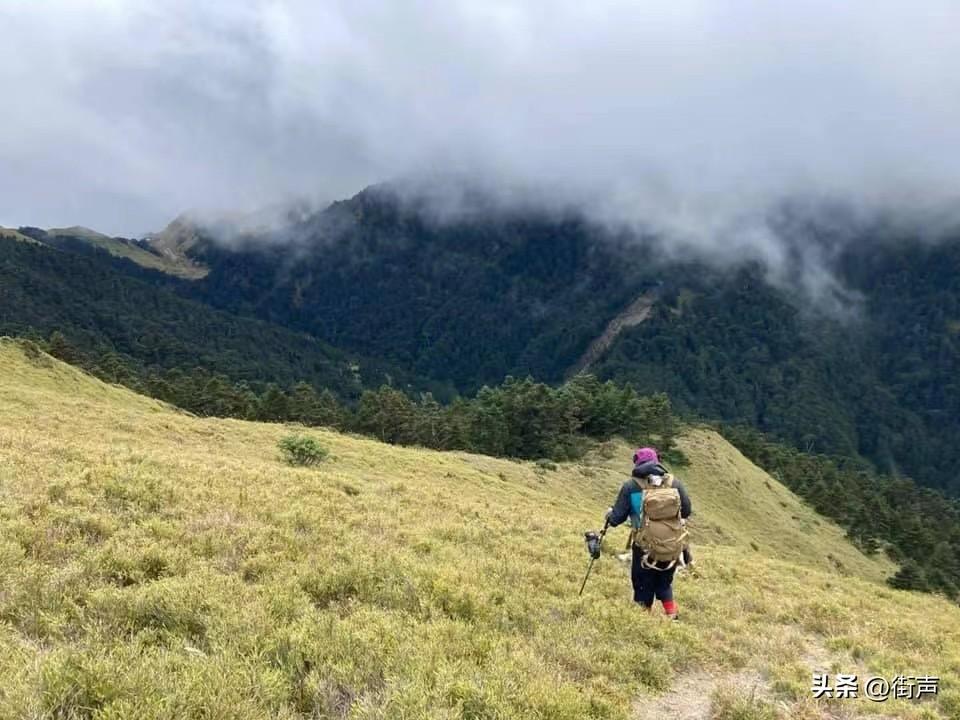 张震岳最近在干嘛（年轻时候的张震岳照片）