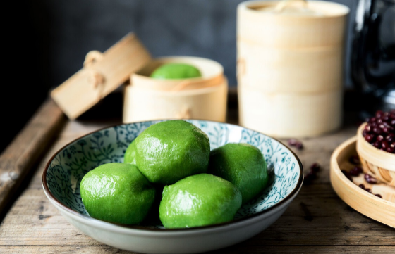 青团用玉米油还是菜籽油好（青团用玉米油还是大豆油好）