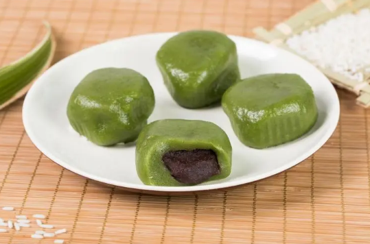 青团用玉米油还是菜籽油好（青团用玉米油还是大豆油好）
