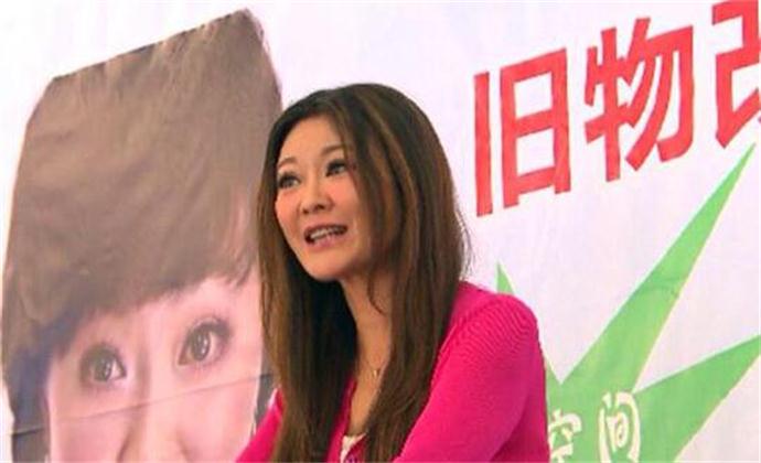 王小骞整容前后照片 整个脸型都有不小的变化让人不敢认