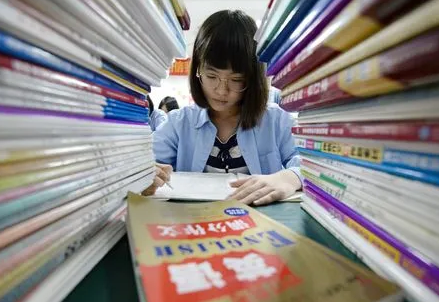2023高考社会考生的准考证去哪里领（社会考生怎么拿准考证）