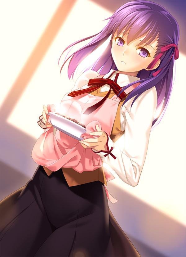 紫色头发的动漫女生（动漫中迷人的紫发美少女）