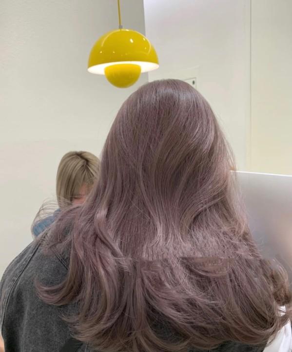 紫色头发有哪些颜色好看（超好看紫色头发）