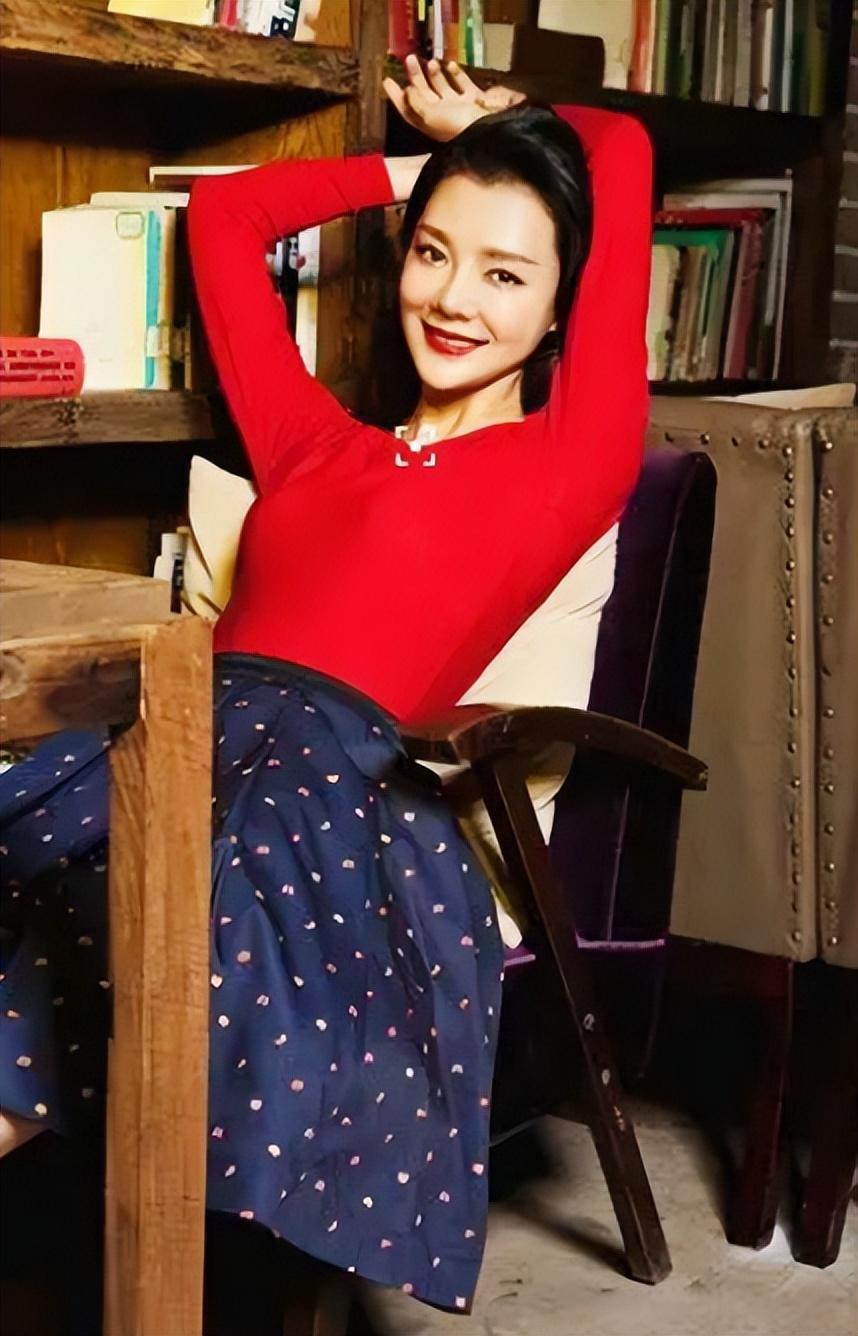车晓的老公叫什么（车晓与李兆会离婚10年）