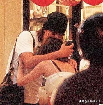 陈楚河承认过的女友照片（陈楚河和王毓菲分手原因）