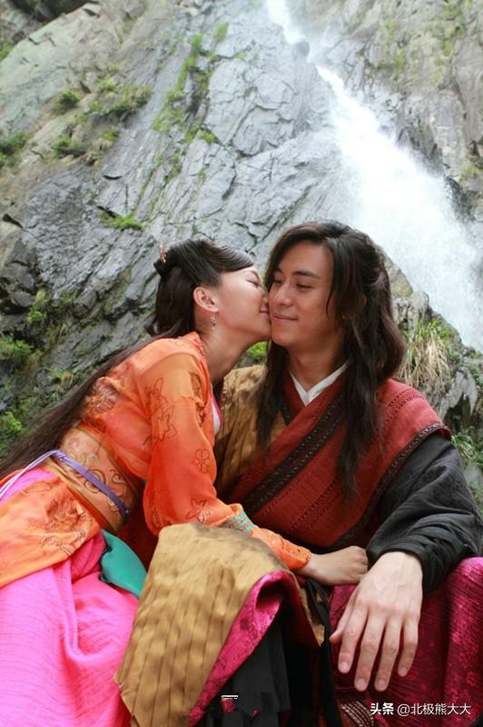 陈楚河承认过的女友照片（陈楚河和王毓菲分手原因）