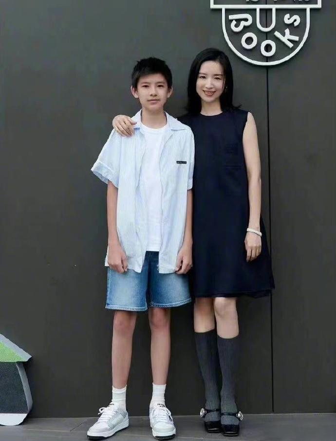 潘粤明董洁复婚了吗（潘粤明与董洁离婚8年）