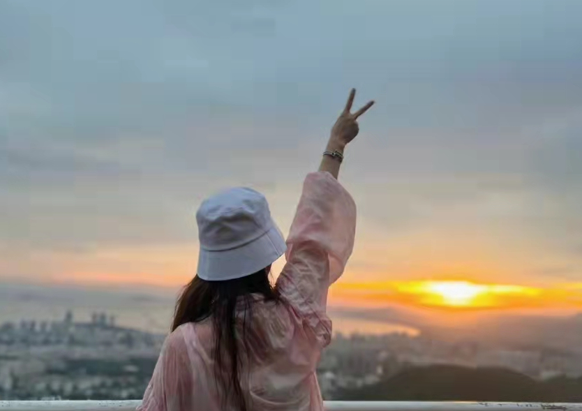 谭晶为什么不演戏（歌手谭晶的成名史与现状分析）