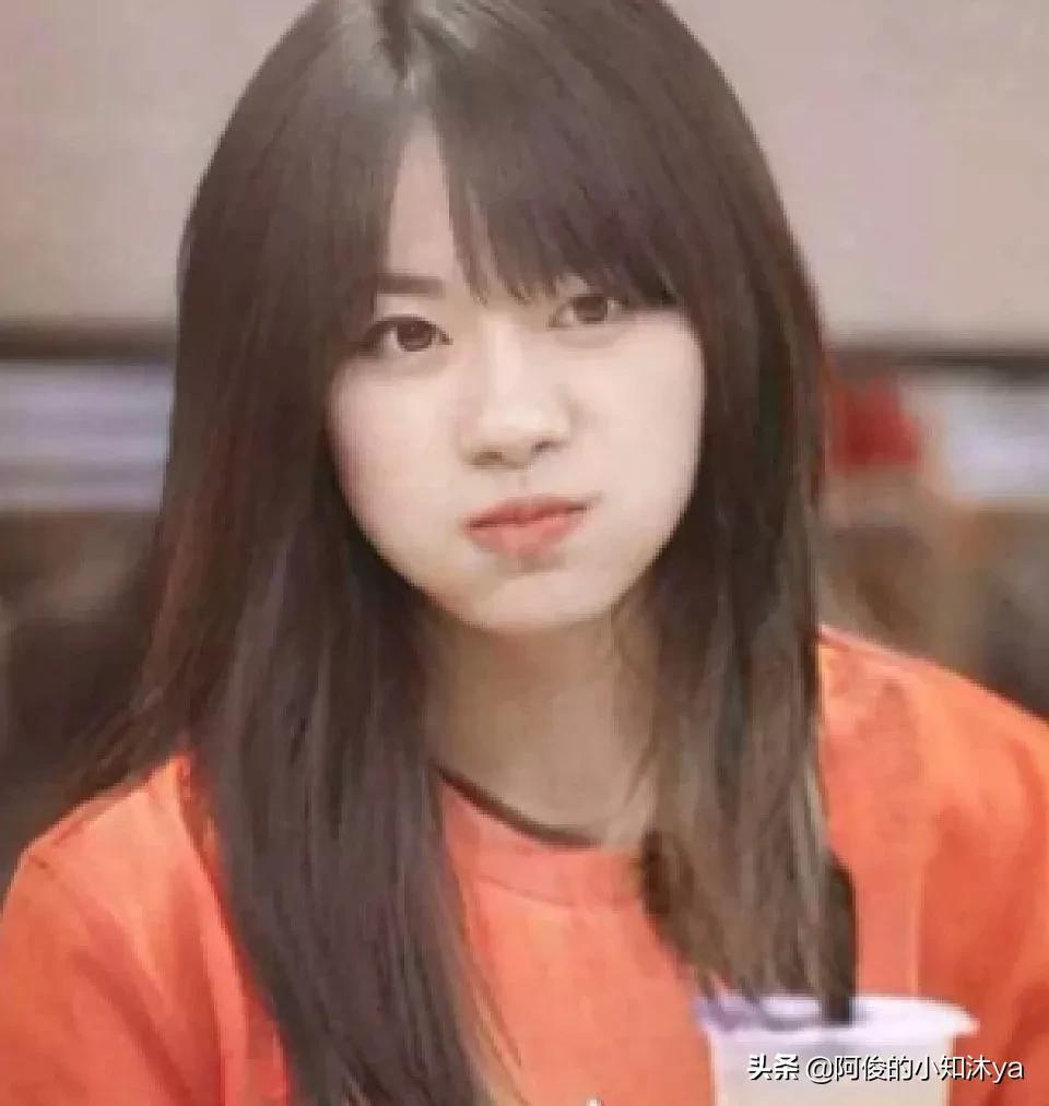 tfboys女装图片合照（TFboys女装扮相妖艳堪比女团）