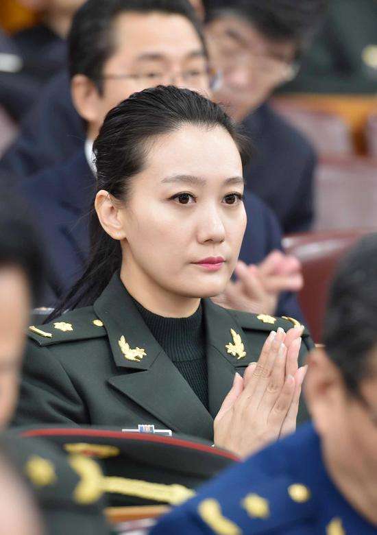 谭晶为什么不演戏（歌手谭晶的成名史与现状分析）