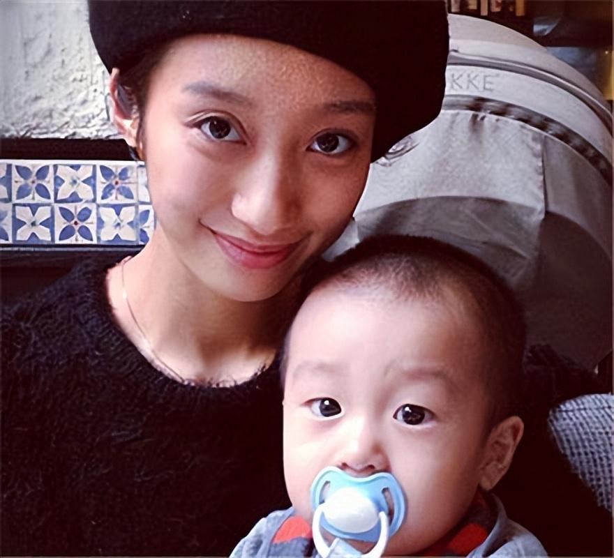 黄觉老婆麦子真实姓名叫什么（黄觉的老婆麦子个人资料及简介）