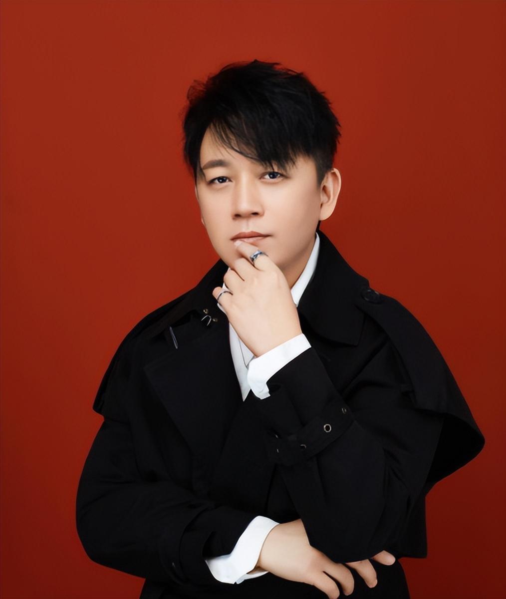 潘粤明董洁复婚了吗（潘粤明与董洁离婚8年）