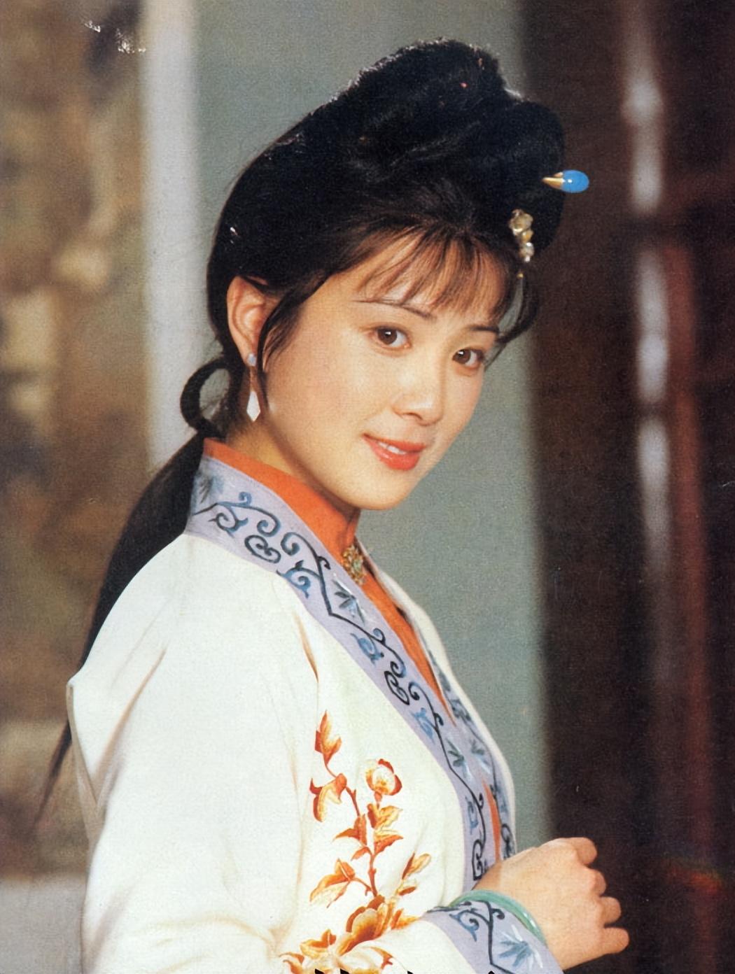 傅艺伟老公是谁（最美妲己傅艺伟两段婚姻）