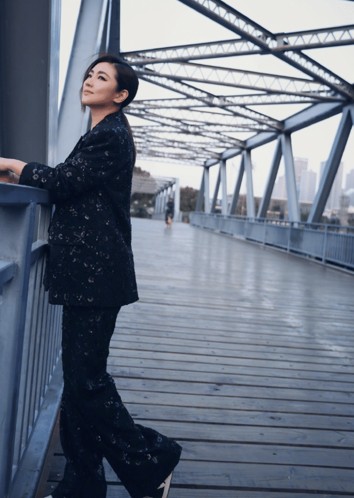 Selina拍戏被烧伤（任家萱烧伤前后对比照）