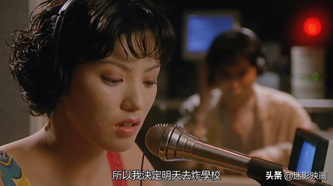 彭丹大尺度作品有那些（香港女星彭丹吃奶门事件）