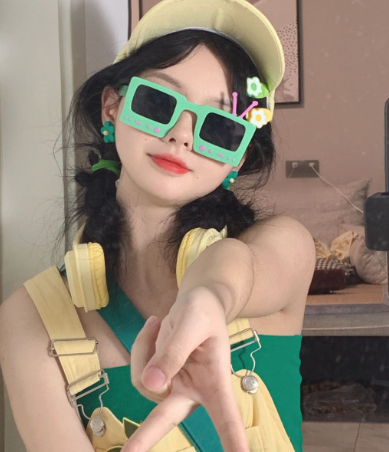 多巴胺穿搭适合微胖女生吗（多巴胺穿搭适合什么样的人）