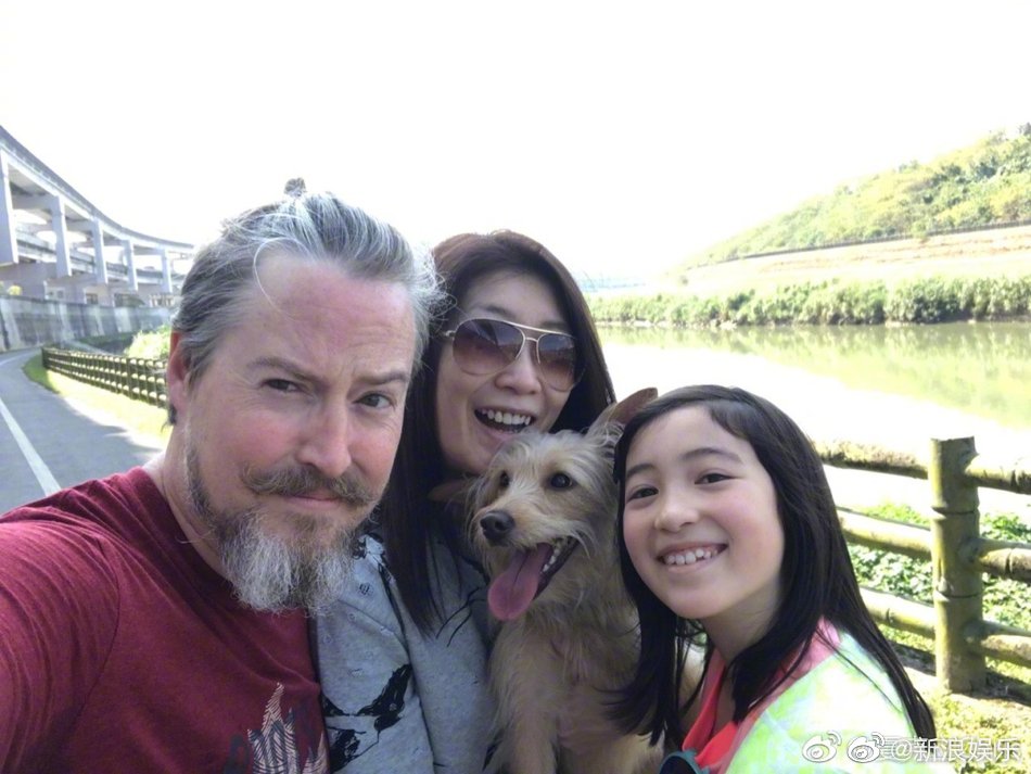 黄嘉千夏克立离婚原因（黄嘉千夏克立为什么离婚）