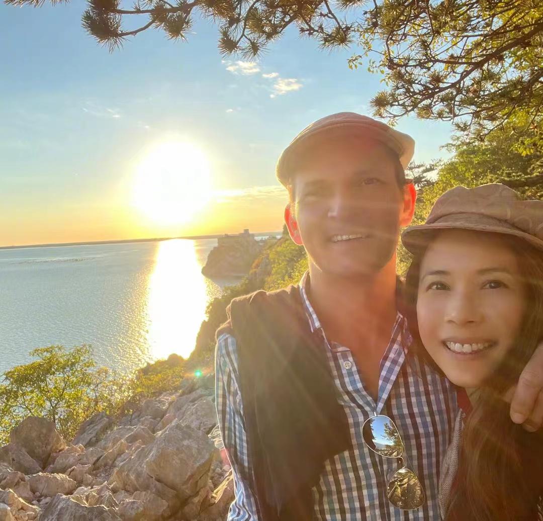 明星莫文蔚和谁结婚了（莫文蔚和Johannes结婚的11周年）