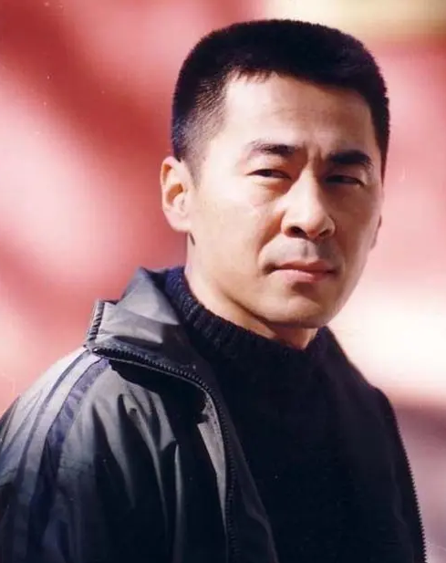 演员吴越为什么不结婚（50岁吴越至今单身的原因分析）
