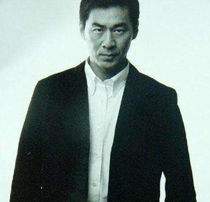 演员吴越为什么不结婚（50岁吴越至今单身的原因分析）