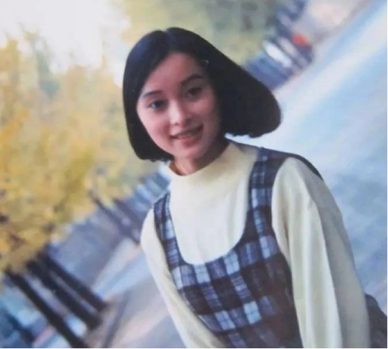 演员吴越为什么不结婚（50岁吴越至今单身的原因分析）