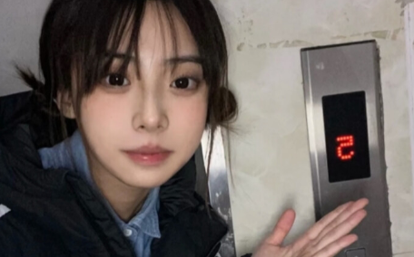 为什么见到前女友还是想抱她（和前任见面可以抱一下吗）
