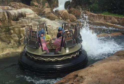 雷鸣山漂流怎么玩不湿（雷鸣山漂流不淋湿的技巧）