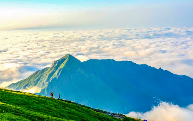 武功山索道后走左边还是走右边3